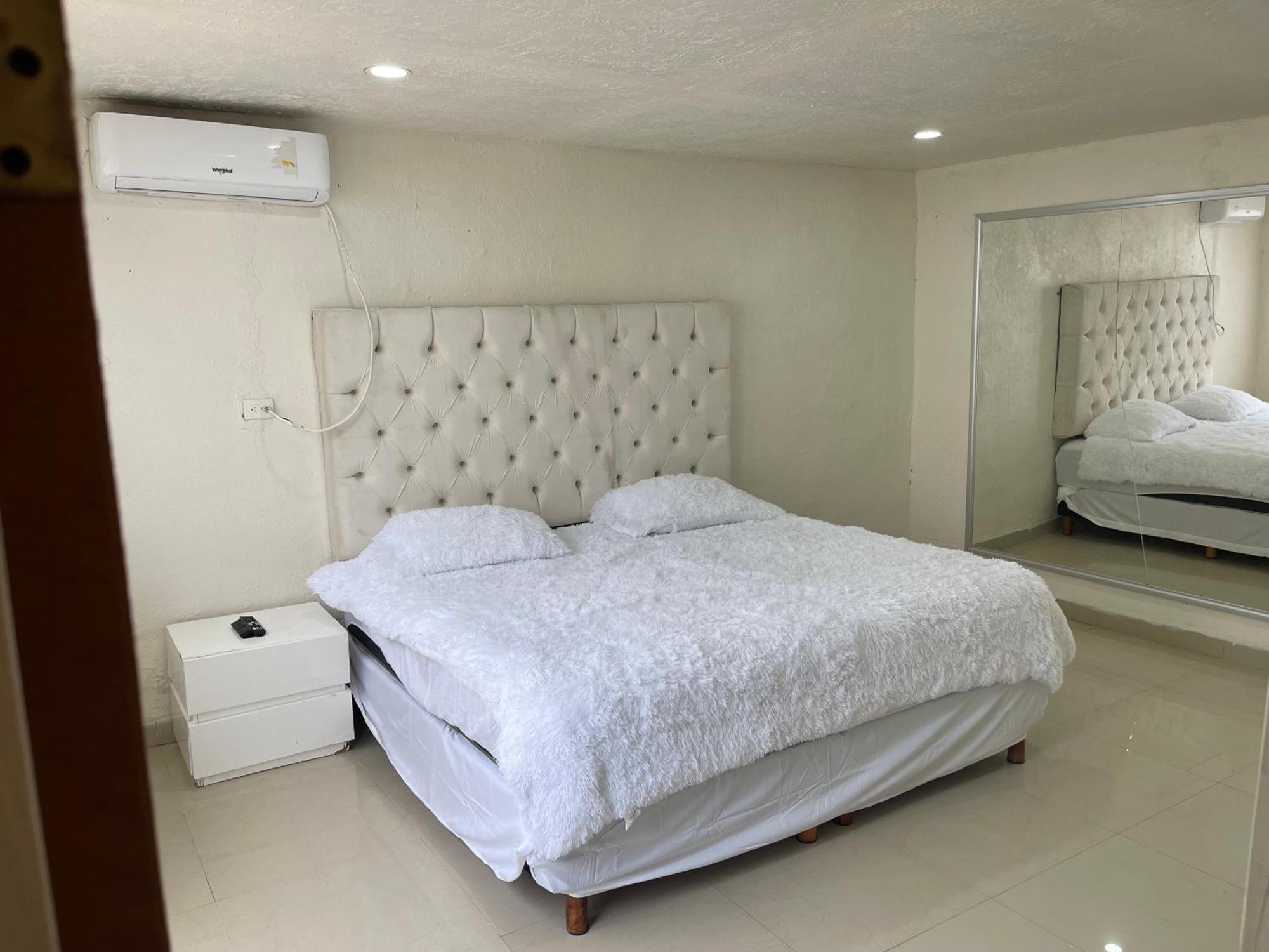 La Casa De Mickey Apartment ซิวดัด ฮัวเรซ ภายนอก รูปภาพ